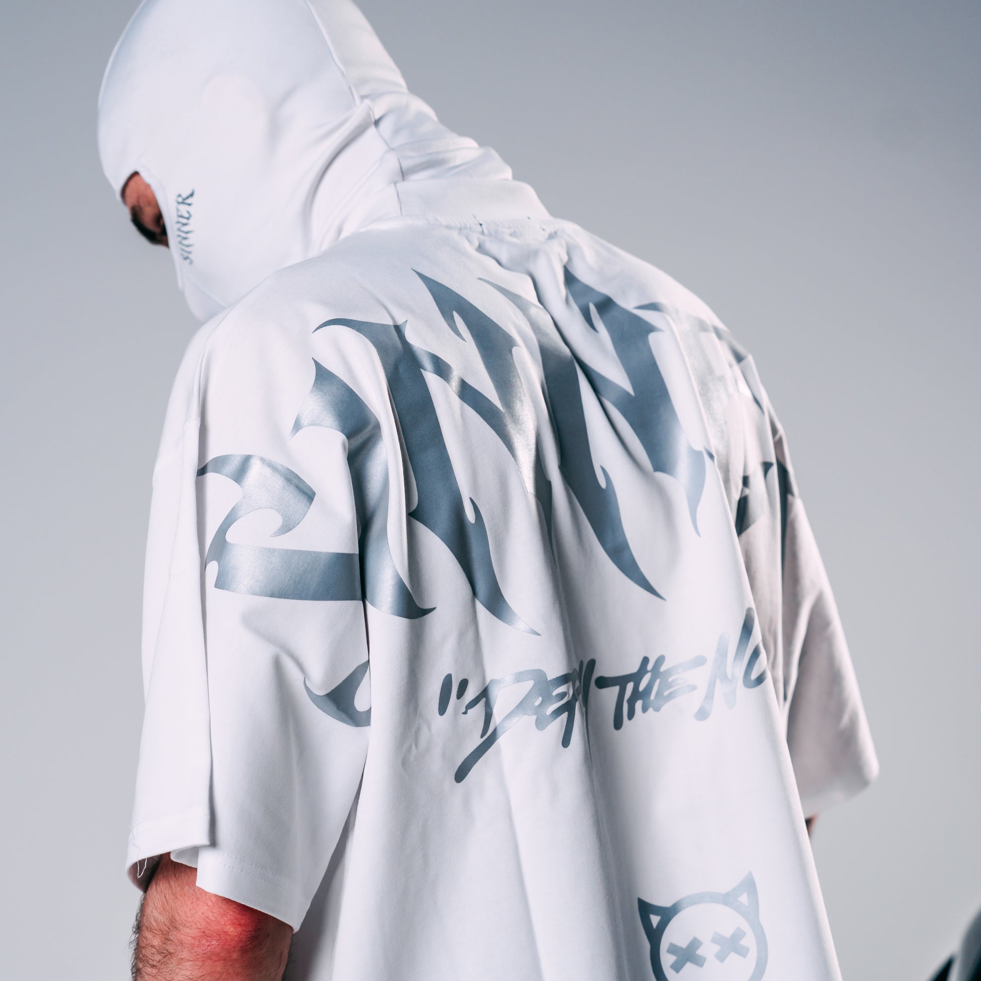 WHITEOUT "SIGNATURE" TEE