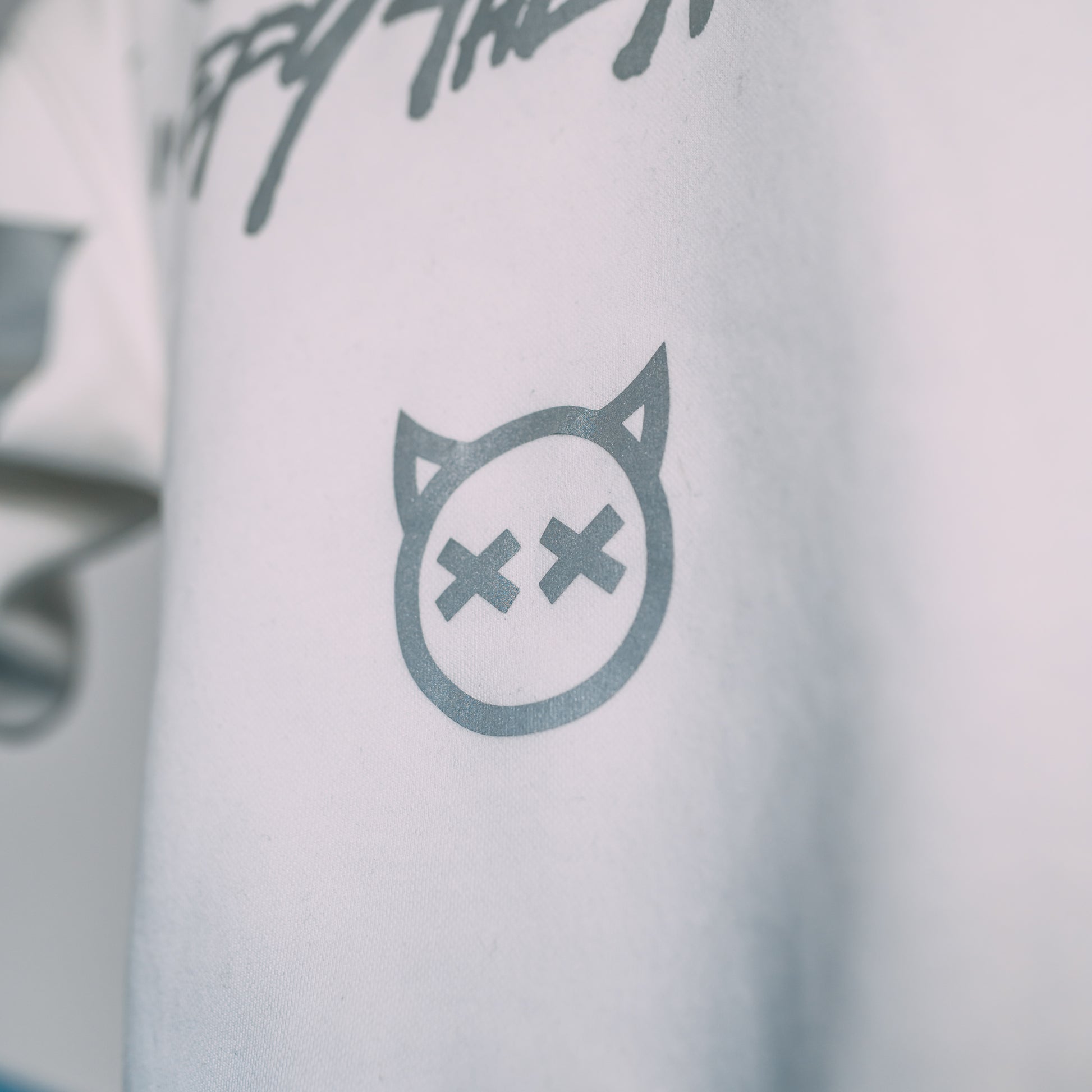 WHITEOUT "SIGNATURE" HOODIE