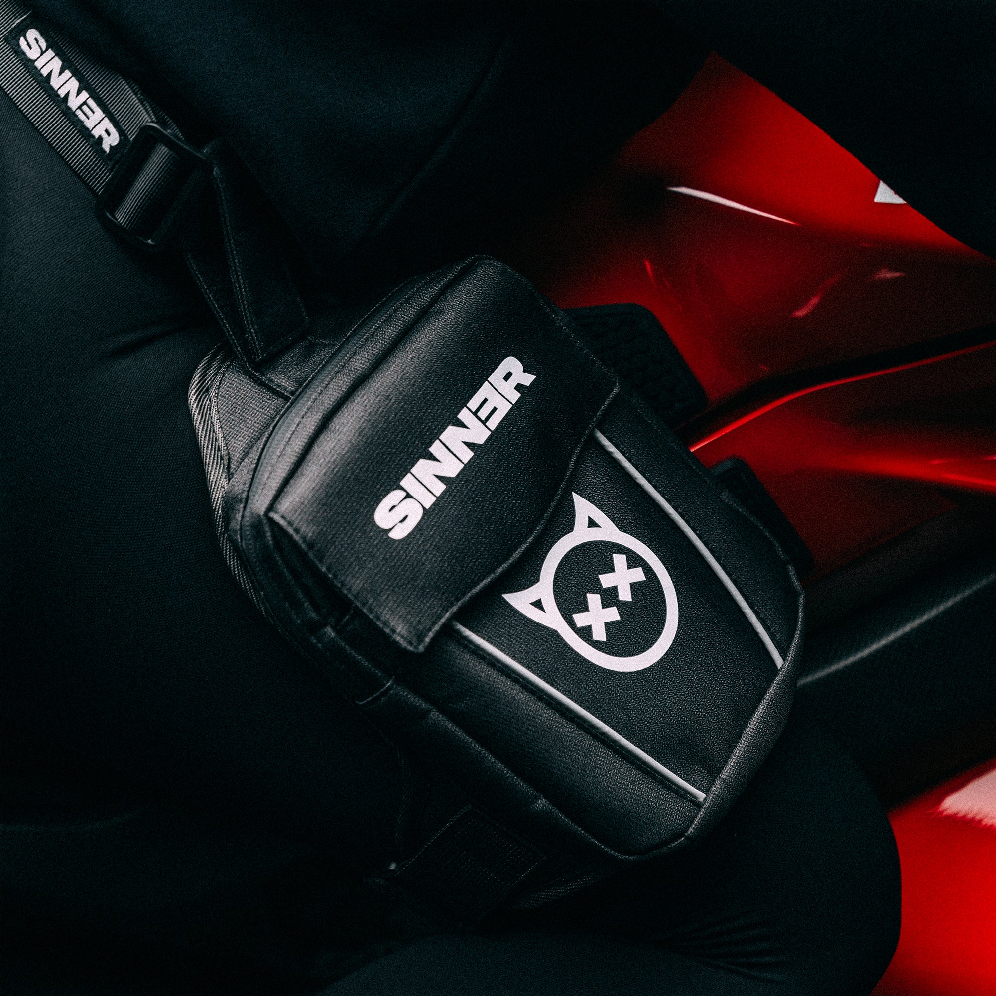 SINNER LEG BAG