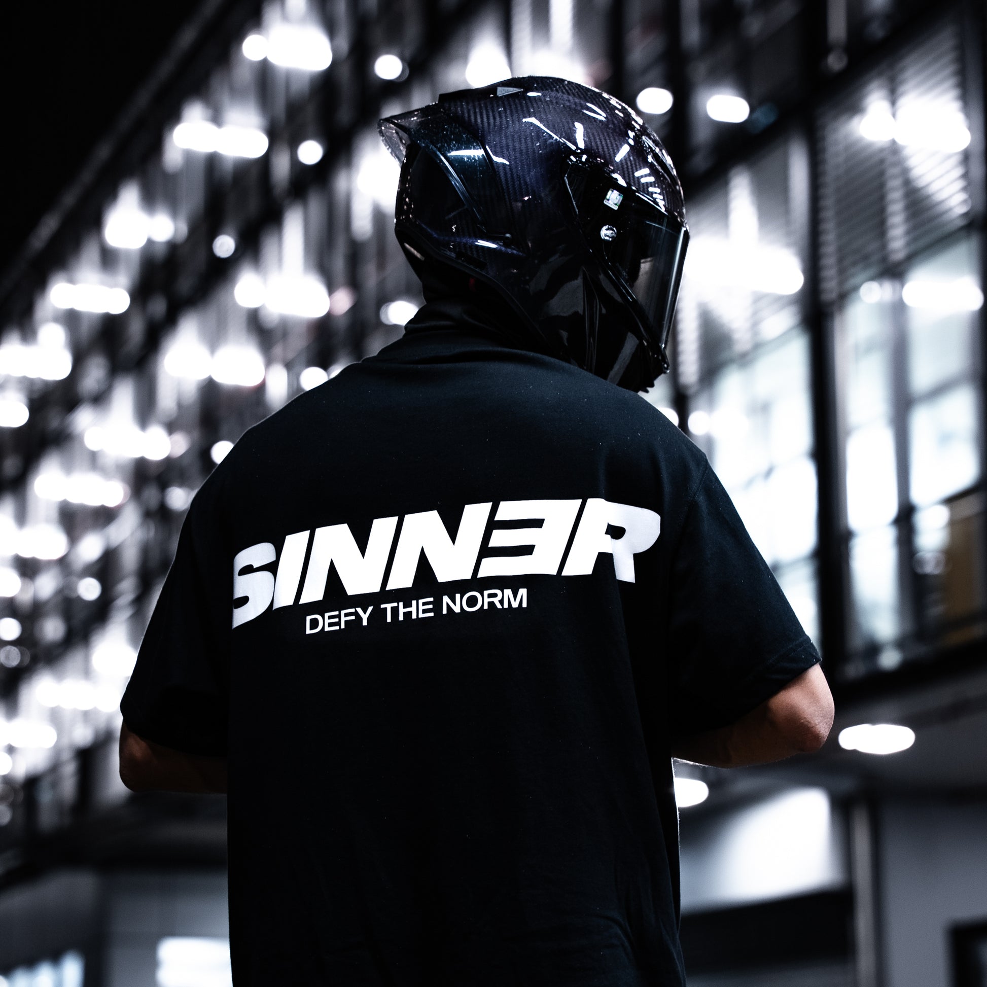 STAPLE TEE