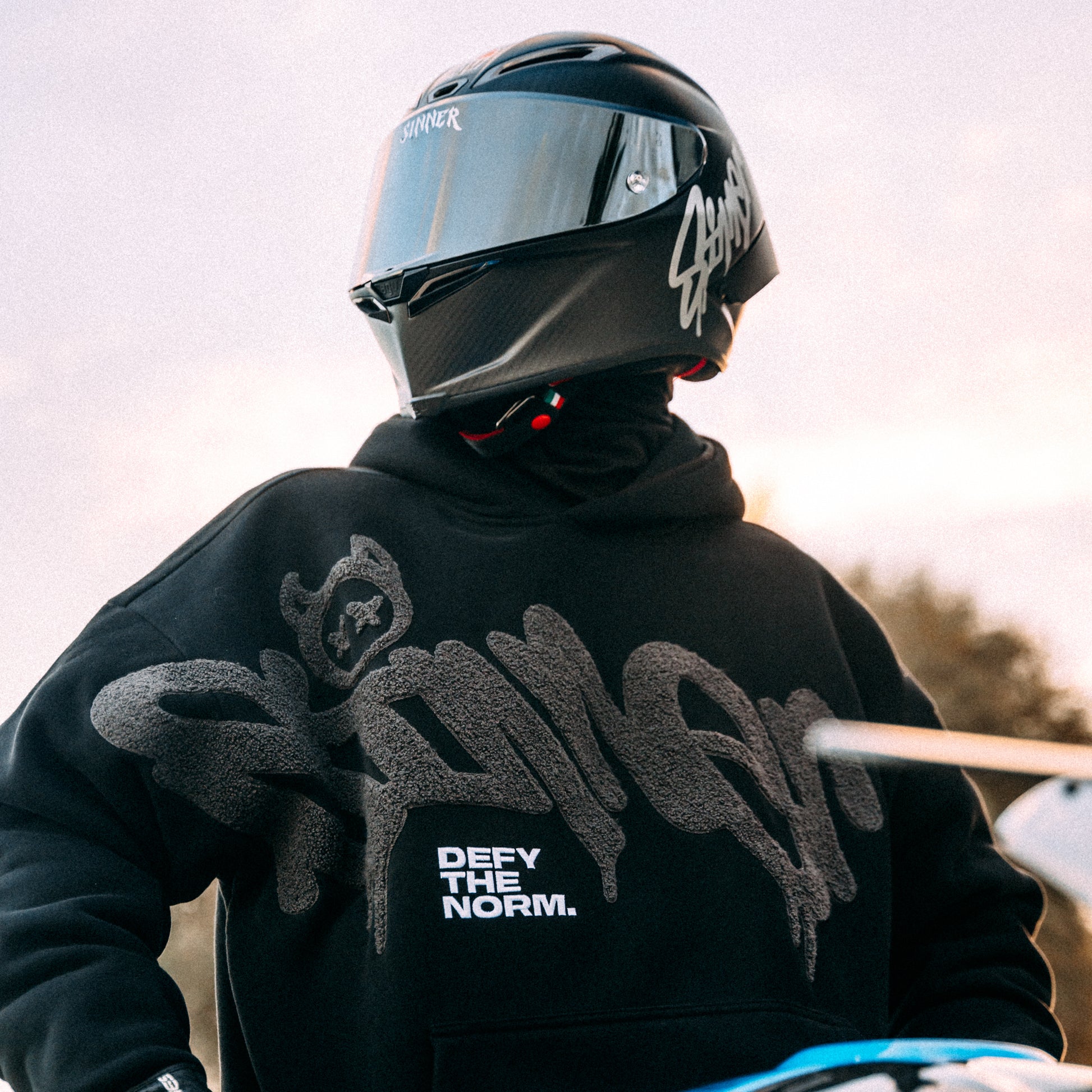 "VANDAL" HOODIE