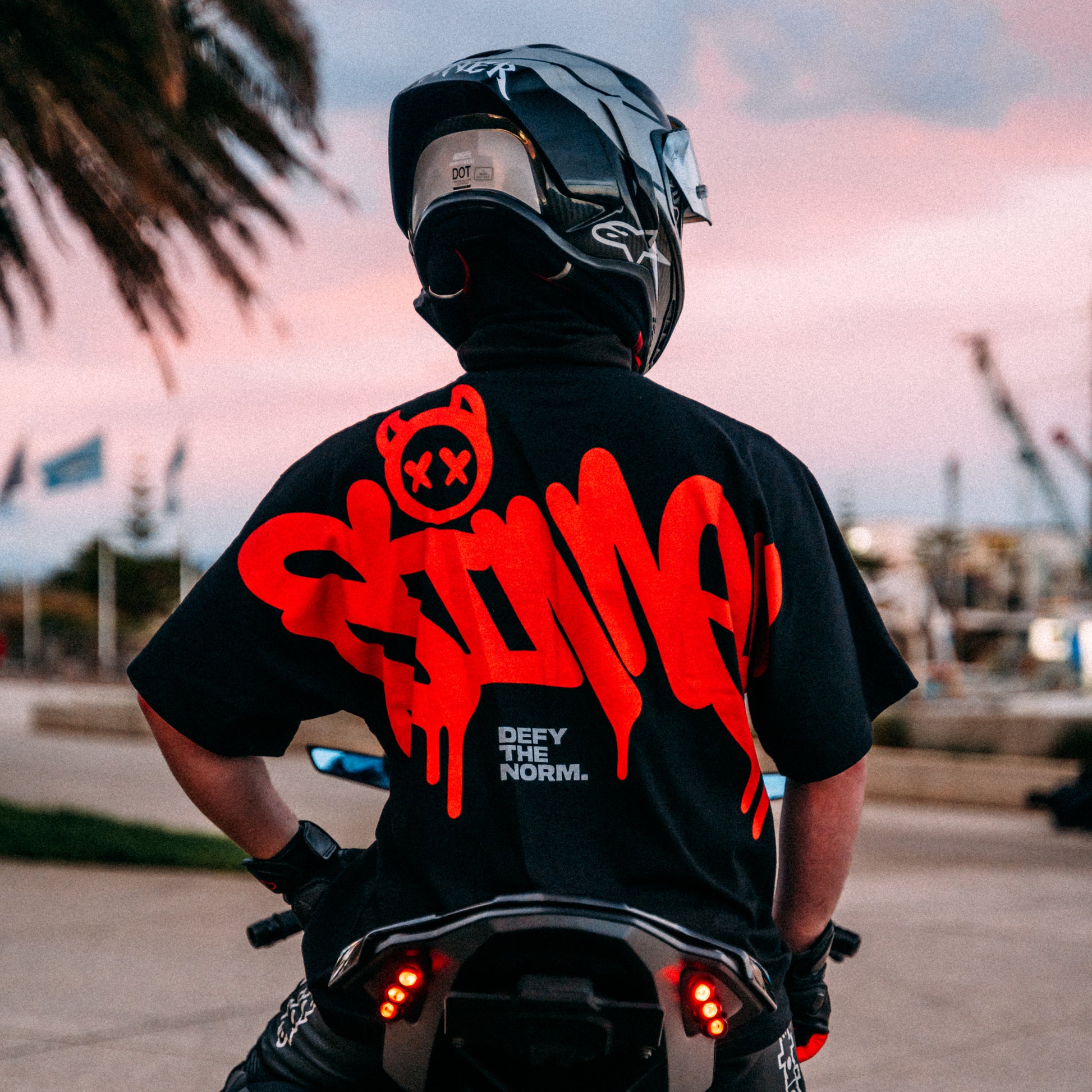 "VANDAL" TEE