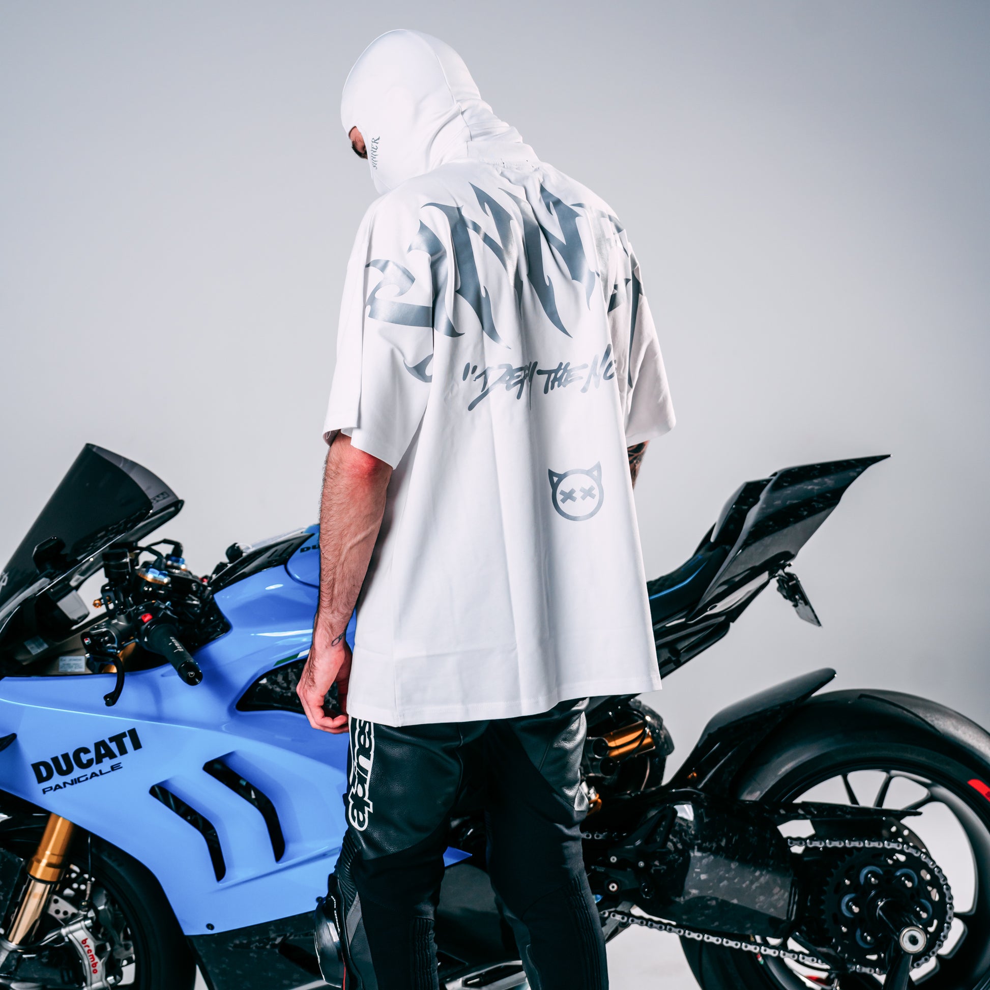 WHITEOUT "SIGNATURE" TEE