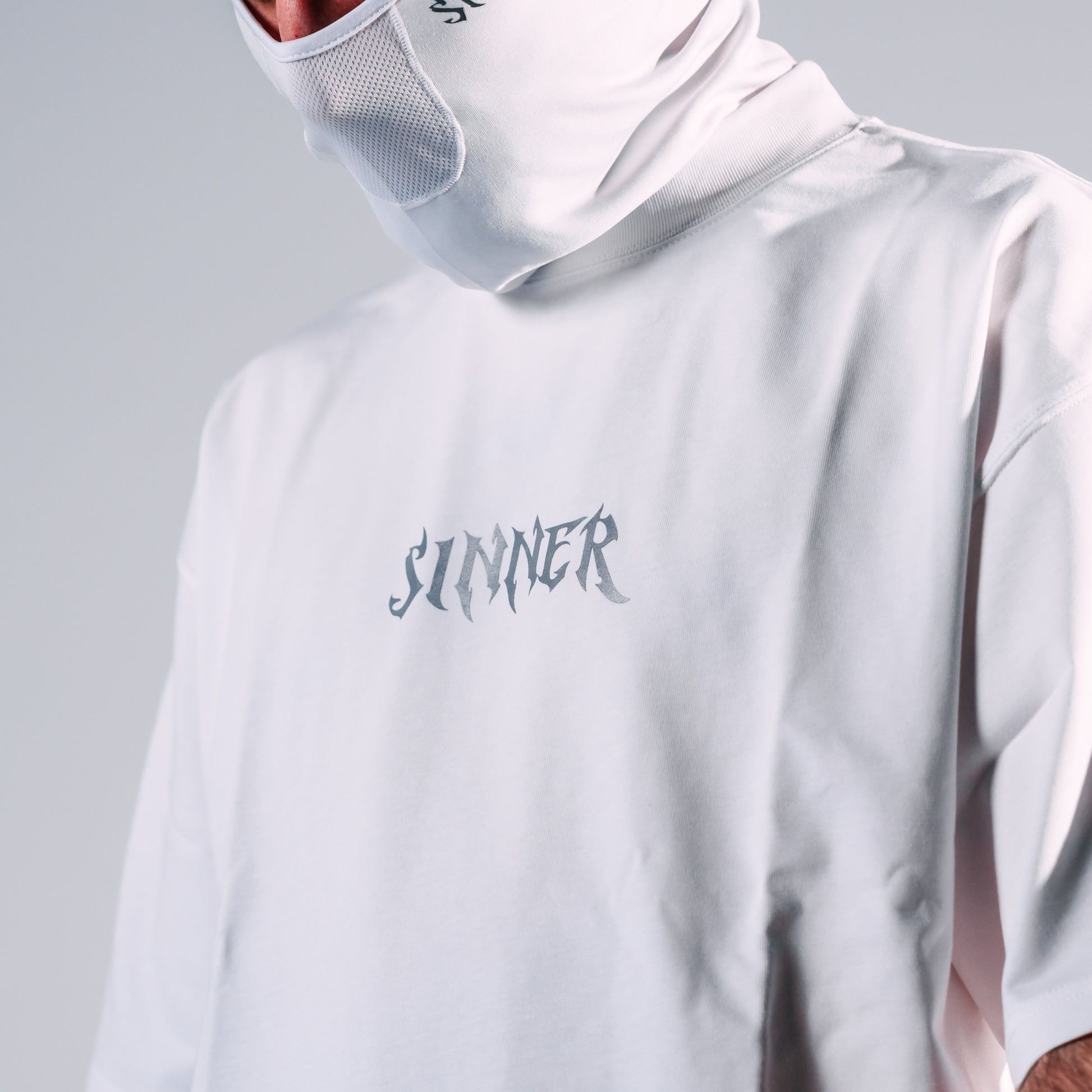 WHITEOUT "SIGNATURE" TEE