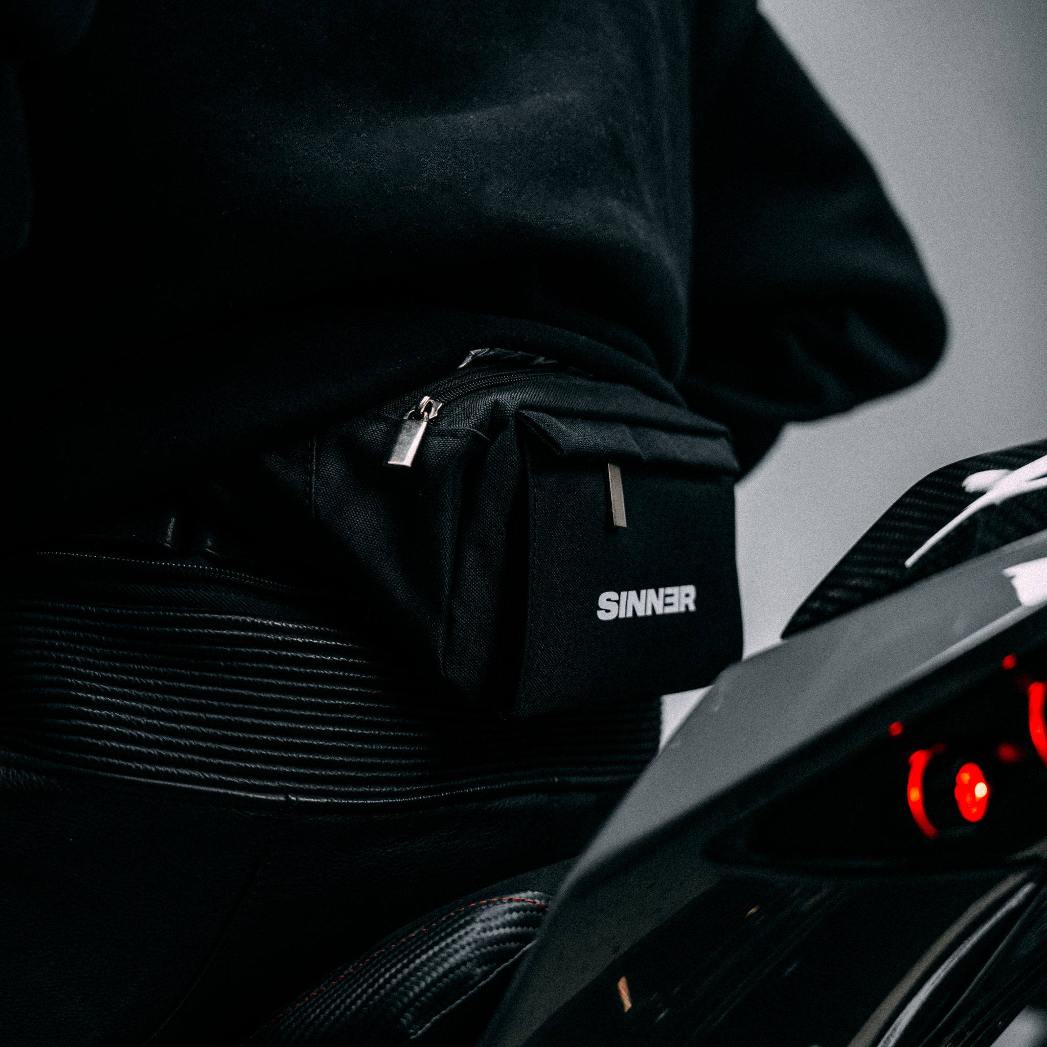 SINNER BELT BAG